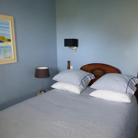 La Maison Bateau Au Bord De * Guissény